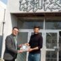 طالب من المعهد التقني الموصل / قسم تقنيات المعلومات والمكتبات   قام  بإهداء كتاب الى المكتبة المركزية في الجامعة التقنية الشمالية.